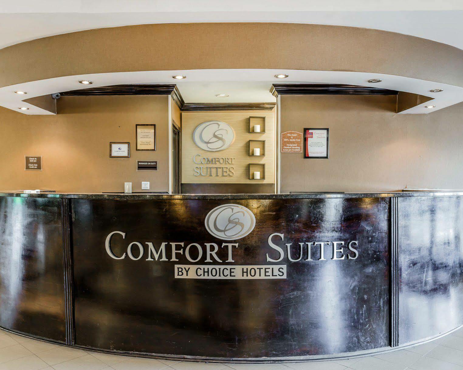 Comfort Suites Clinton Near Presbyterian College Екстер'єр фото